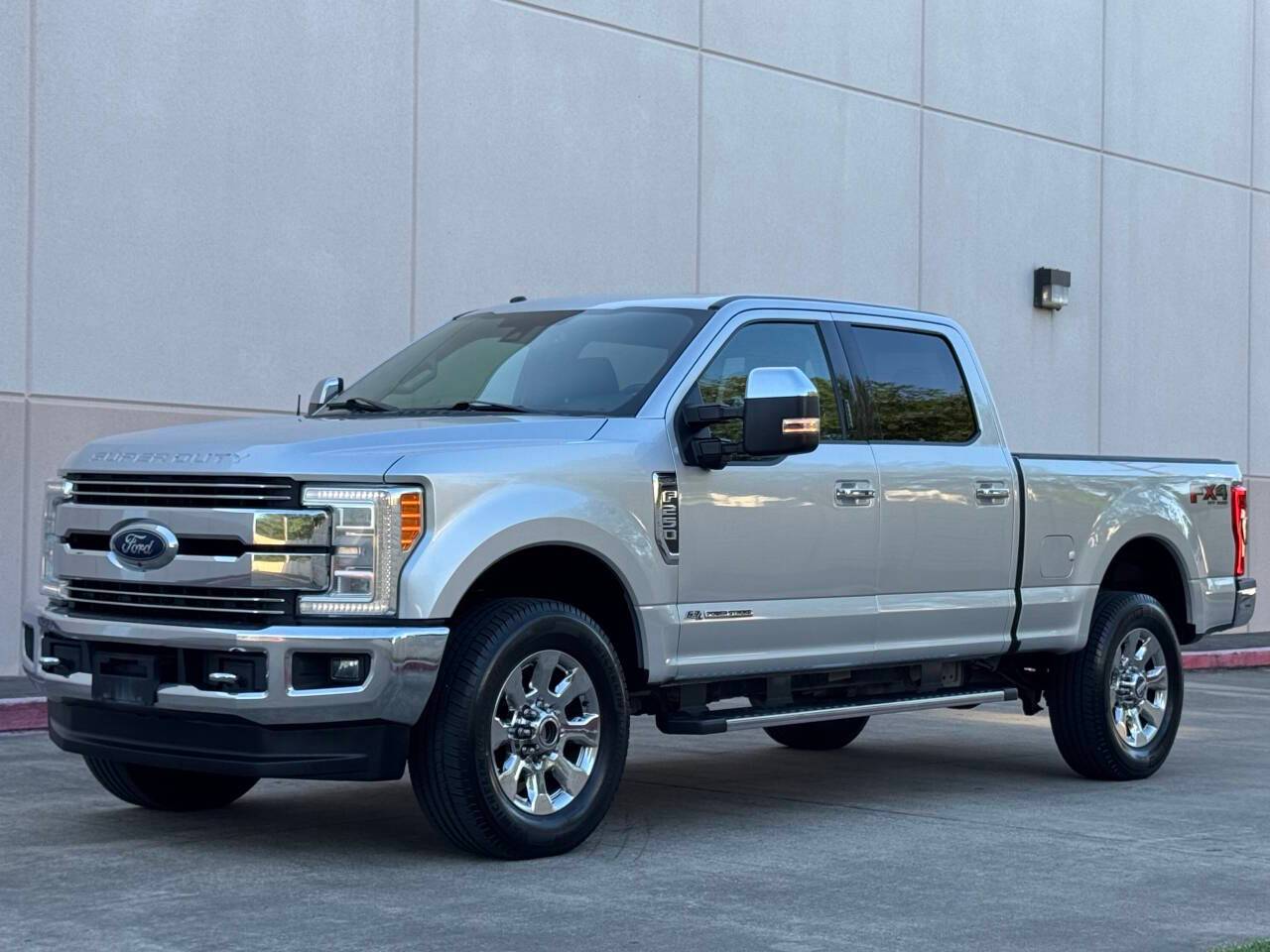 2017 Ford Super Duty F-250 Lariat — Pickup Truck — 157,162 mi — Houston, TX