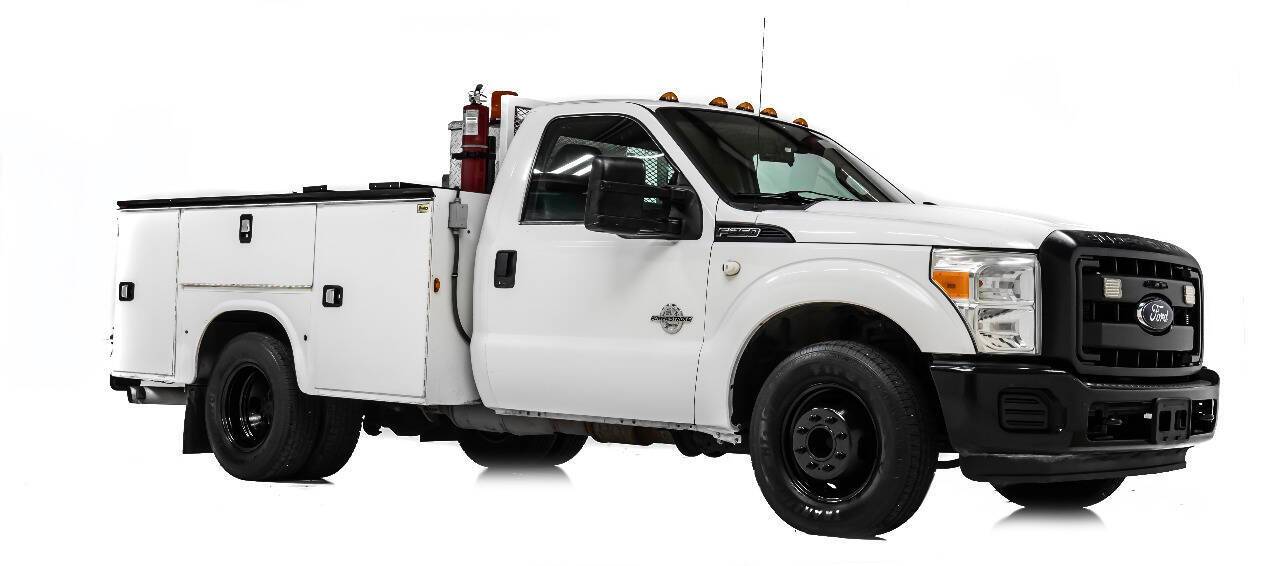 2016 Ford Super Duty F-350 Chassis Cab XLT — Chassis Cab Truck — 39,423 mi — Houston, TX