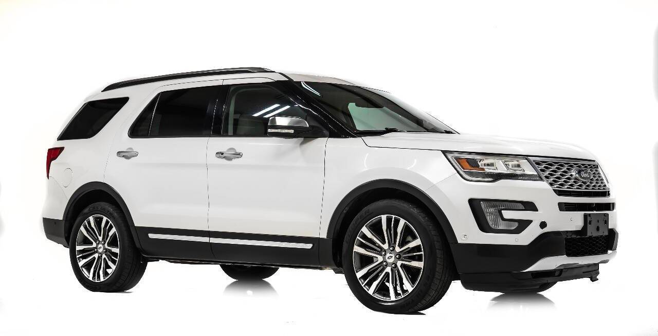 2017 Ford Explorer Platinum — SUV — 82,042 mi — Houston, TX