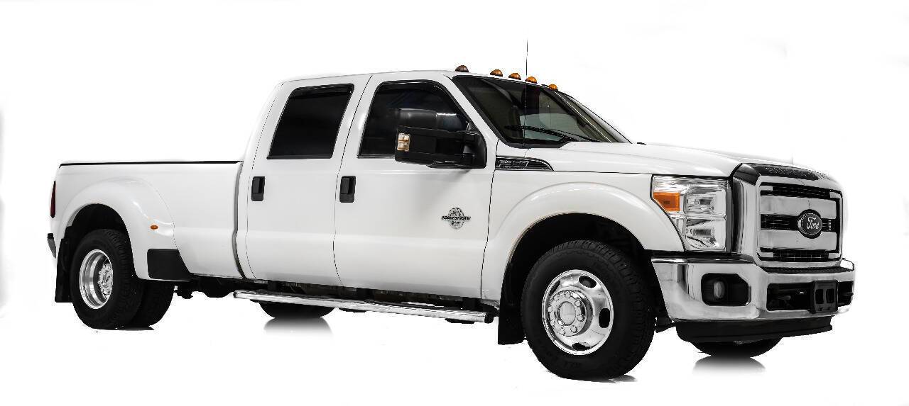 2016 Ford Super Duty F-350 XLT — Pickup Truck — 288,447 mi — Houston, TX
