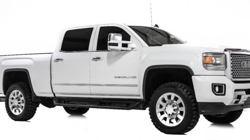 2015 GMC Sierra 2500HD Denali — Pickup Truck — 177,679 mi — Houston, TX