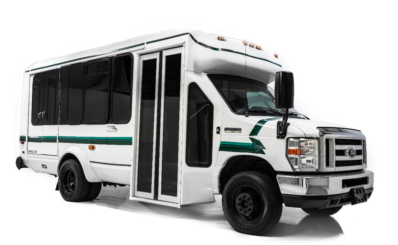 2016 Ford Econoline Commercial Cutaway E-350 — Chassis Cab Truck — 226,022 mi — Houston, TX
