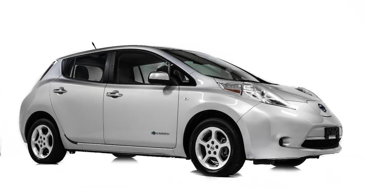 2011 Nissan LEAF SV — Hatchback — 19,398 mi — Houston, TX