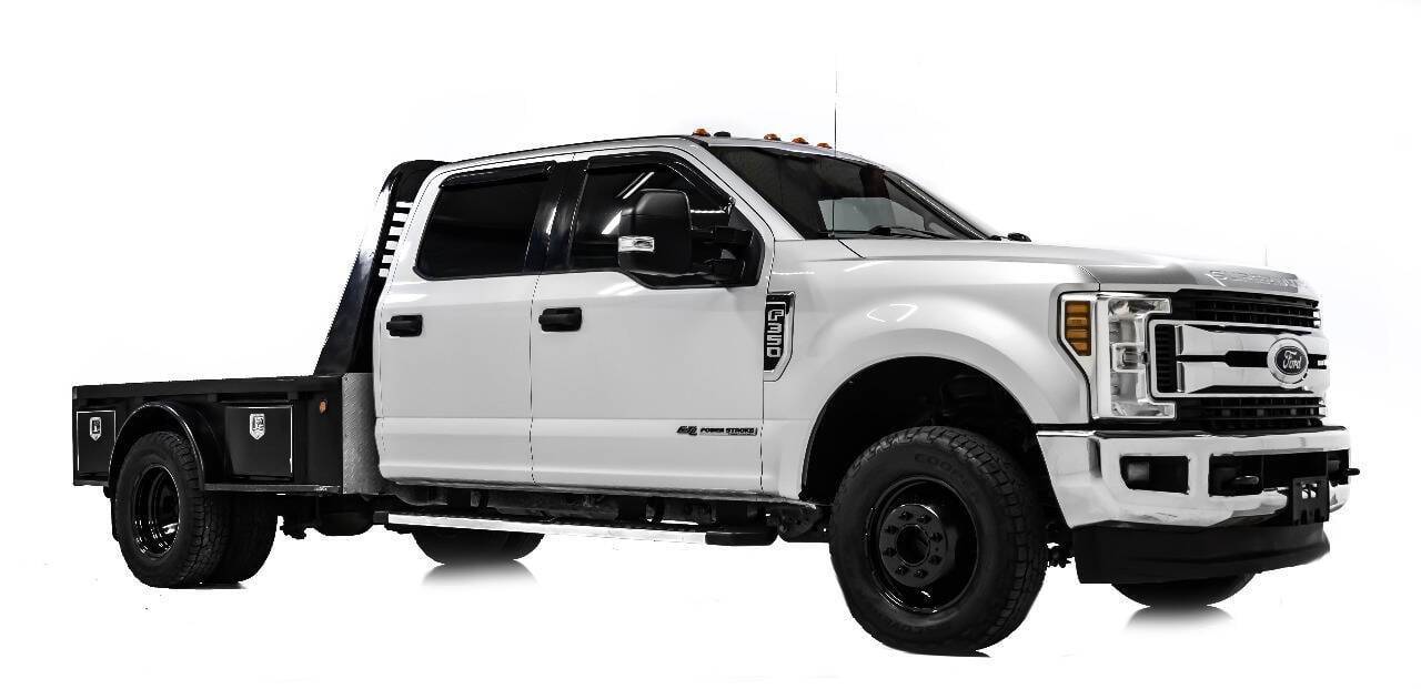 2018 Ford Super Duty F-350 XLT — Pickup Truck — 140,224 mi — Houston, TX