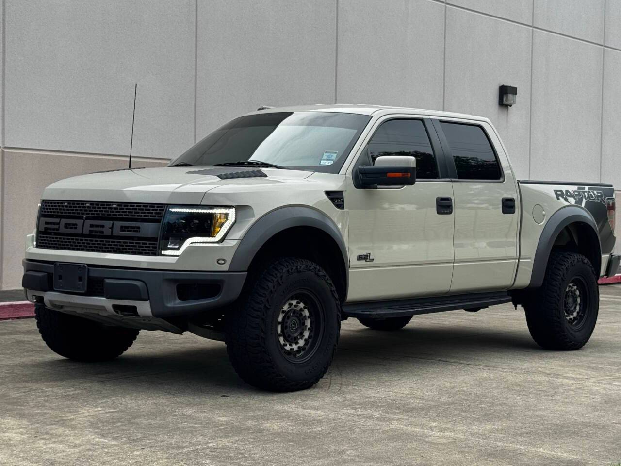 2014 Ford F-150 Raptor — Pickup Truck — 239,409 mi — Houston, TX