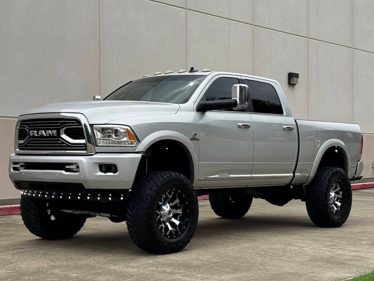 2017 Ram 2500 Limited — Pickup Truck — 161,697 mi — Houston, TX