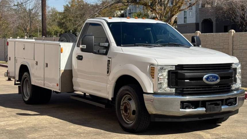 2019 Ford Super Duty F-350 Chassis Cab XL — Chassis Cab Truck — 187,210 mi — Houston, TX