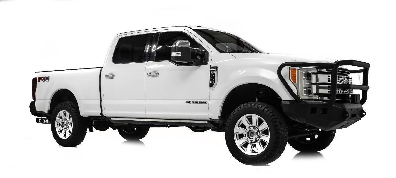 2019 Ford Super Duty F-250 Platinum — Pickup Truck — 211,128 mi — Houston, TX