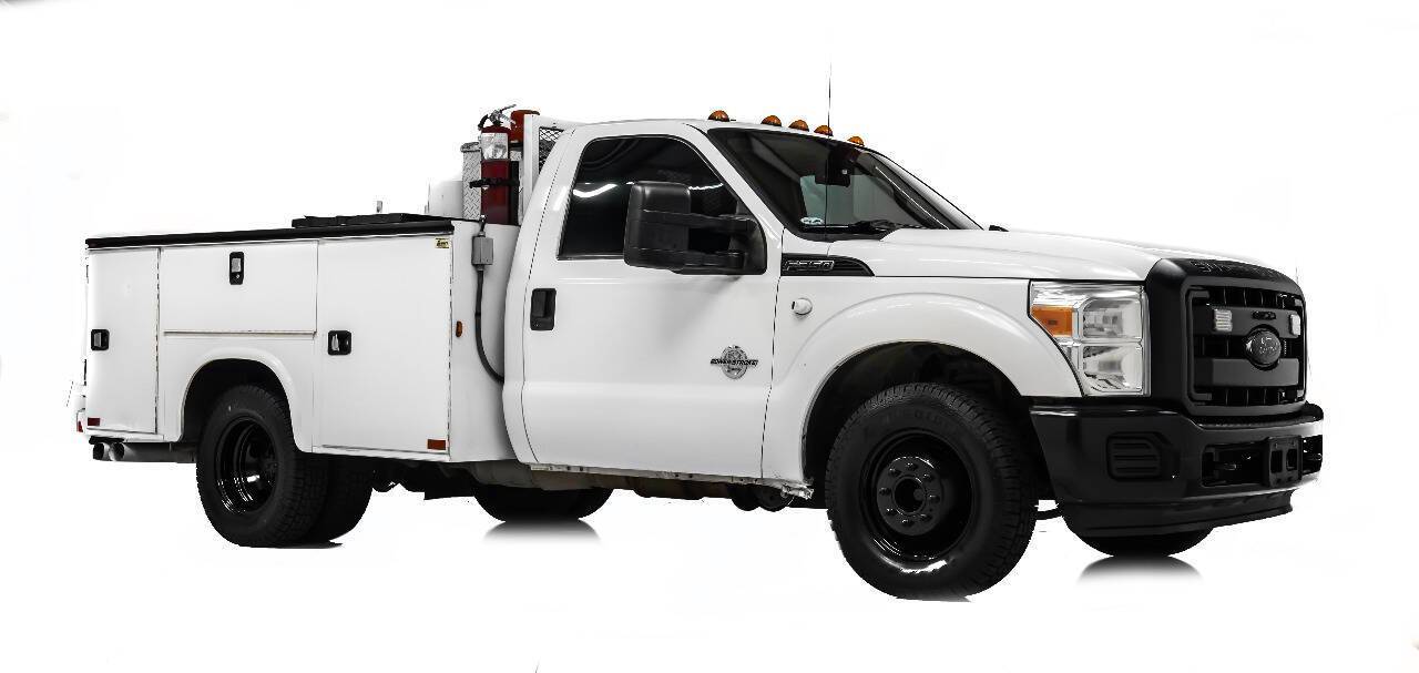 2016 Ford Super Duty F-350 Chassis Cab XLT — Chassis Cab Truck — 45,349 mi — Houston, TX
