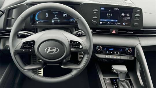 2025 Hyundai Elantra SEL Sport — Sedan — 13,429 mi — Towson, MD