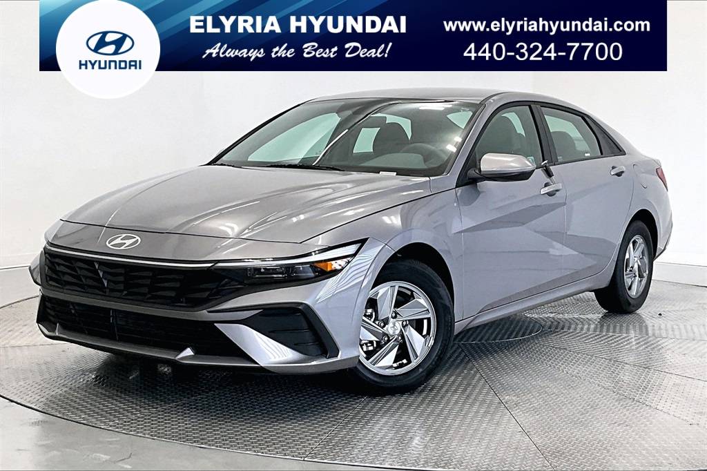 2025 Hyundai Elantra SE — Sedan — 12 mi — Elyria, OH