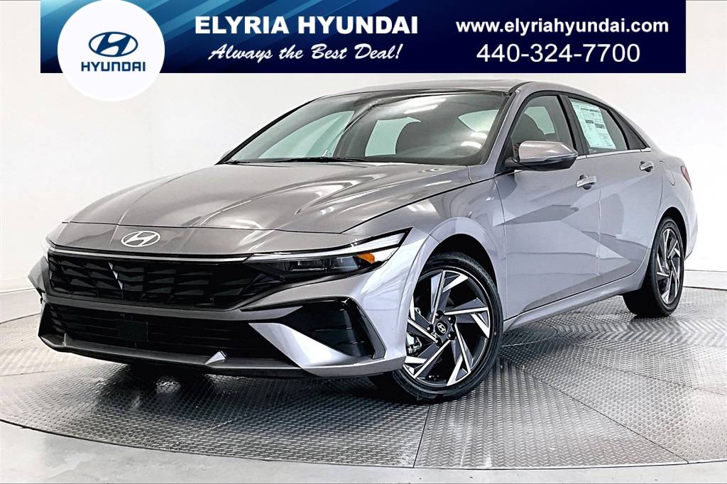 2025 Hyundai Elantra Hybrid Limited — Sedan — 19 mi — Elyria, OH