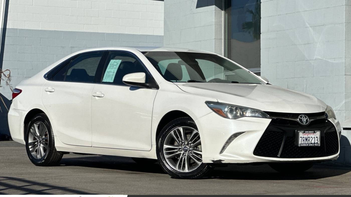 2016 Toyota Camry SE — Sedan — 102,382 mi — Long Beach, CA