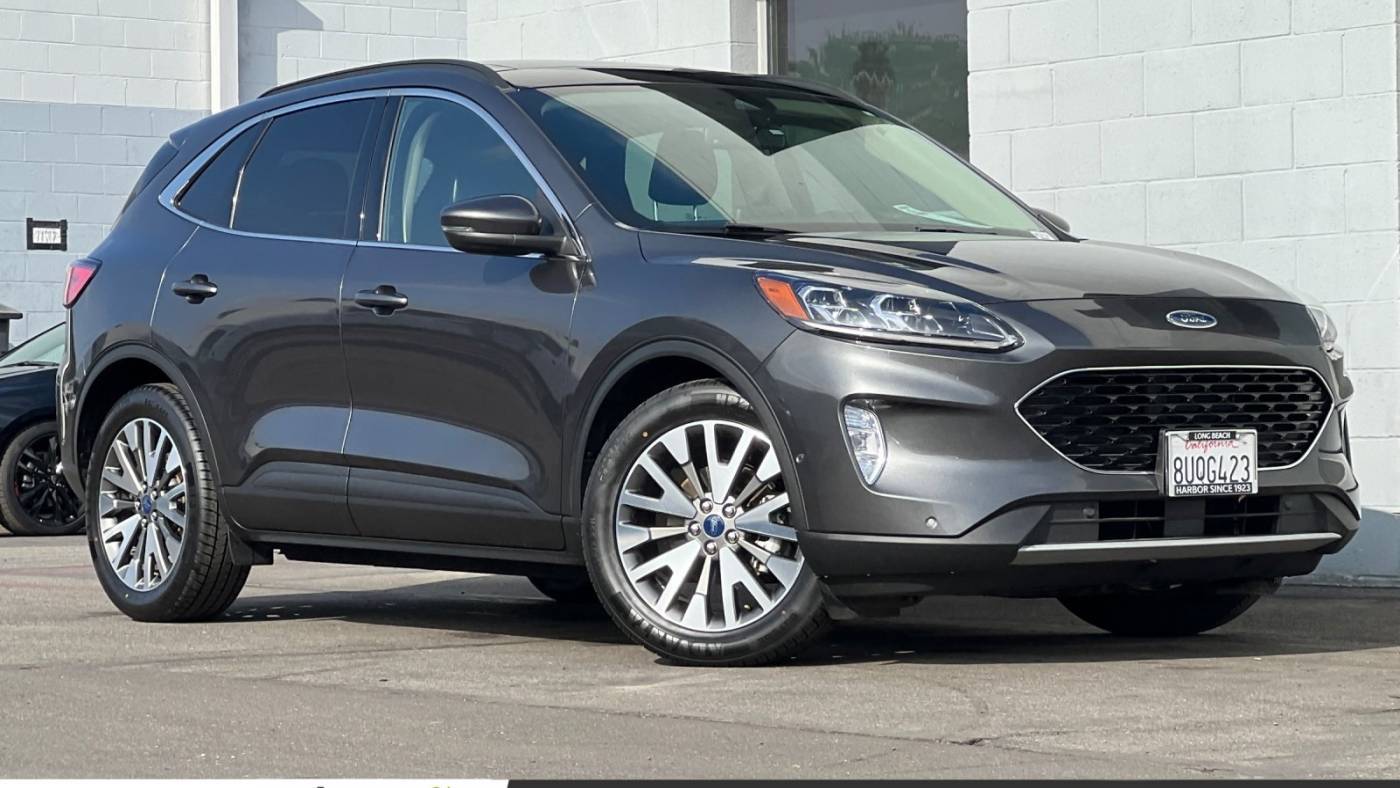 2020 Ford Escape Hybrid Titanium — SUV — 26,414 mi — Long Beach, CA