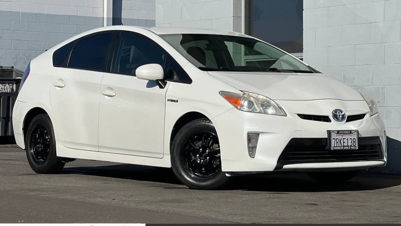 2015 Toyota Prius Two — Hatchback — 130,848 mi — Long Beach, CA