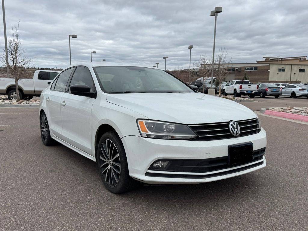 2015 Volkswagen Jetta 1.8T SE — Sedan — 165,206 mi — Colorado Springs, CO