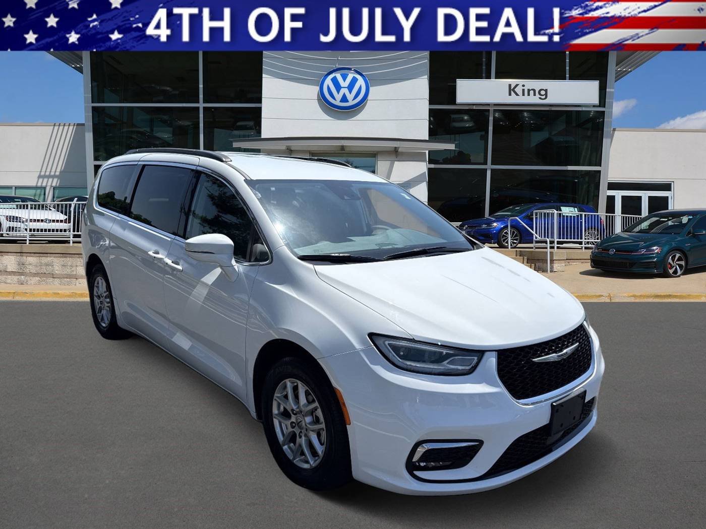 2022 Chrysler Pacifica Touring L — Minivan — 45,882 mi — Gaithersburg, MD