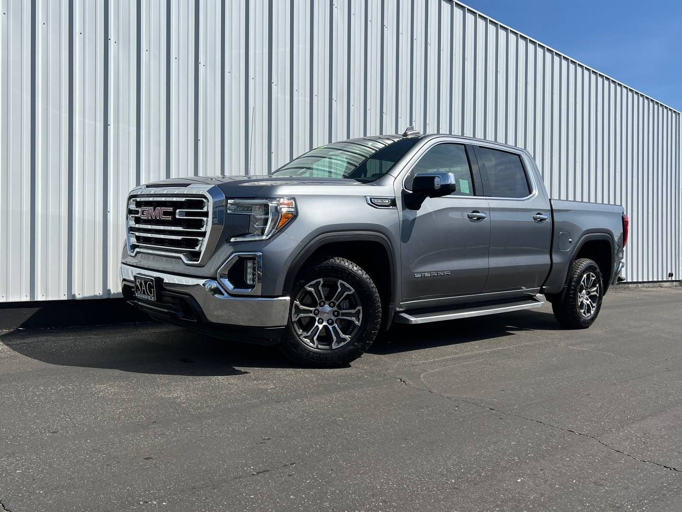 2021 GMC Sierra 1500 SLT — Pickup Truck — 42,890 mi — Bakersfield, CA