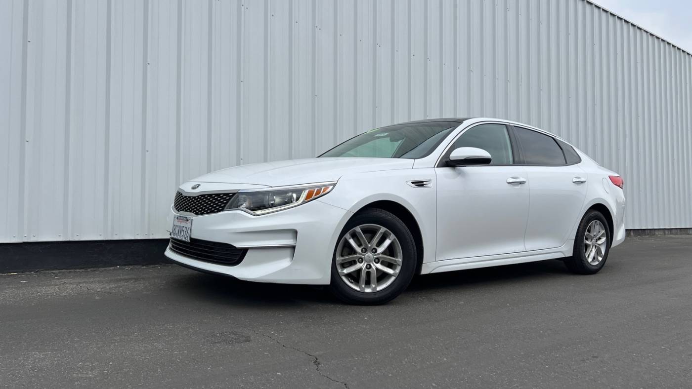 2018 Kia Optima EX — Sedan — 48,413 mi — Bakersfield, CA