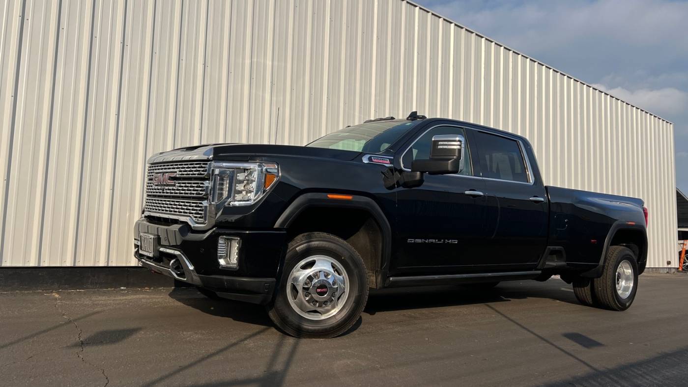 2022 GMC Sierra 3500HD Denali — Pickup Truck — 27,897 mi — Bakersfield, CA