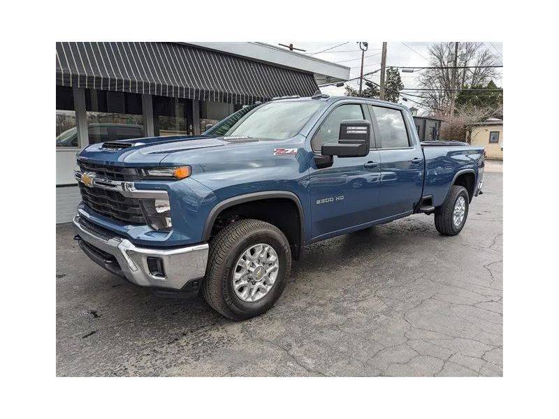 2025 Chevrolet Silverado 2500HD LT — Pickup Truck — 2,897 mi — Columbus, OH