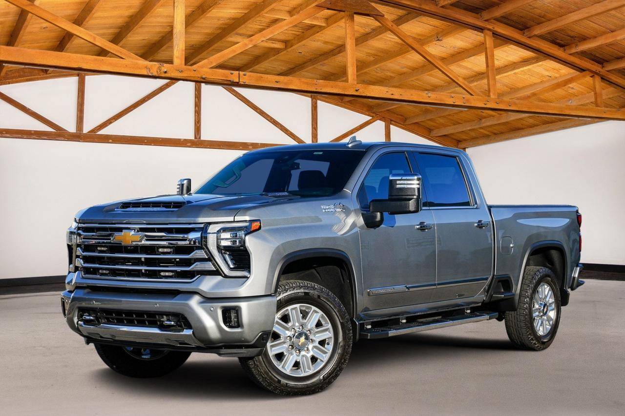 2024 Chevrolet Silverado 3500HD High Country — Pickup Truck — 30,179 mi — Newport Beach, CA