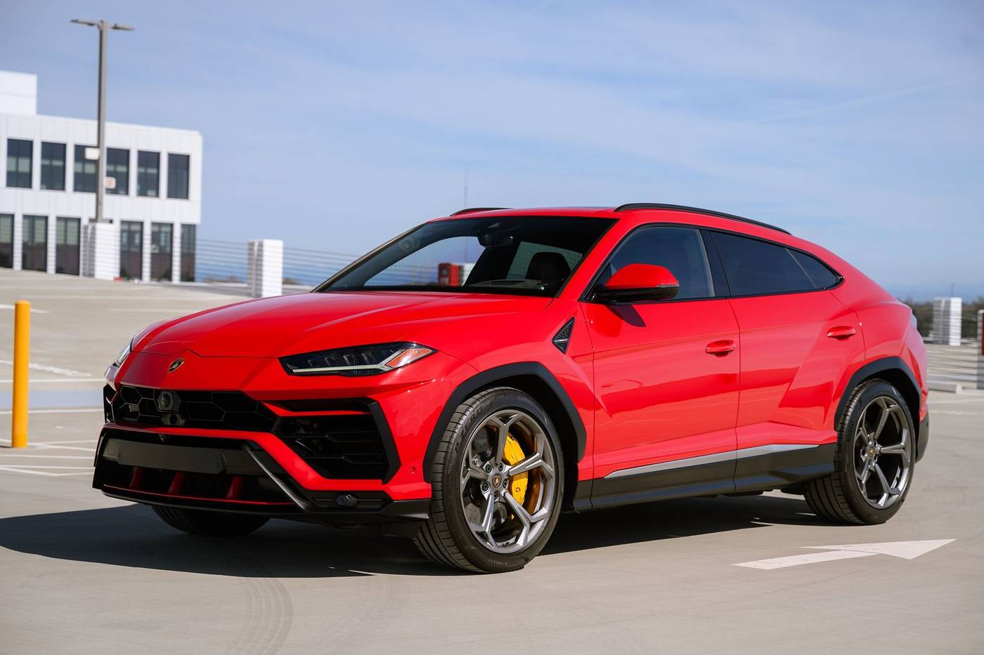 2019 Lamborghini Urus Standard