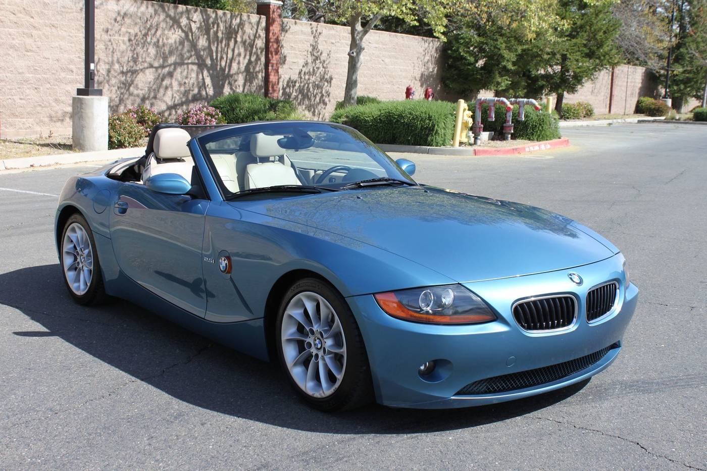 2003 BMW Z4 2.5i