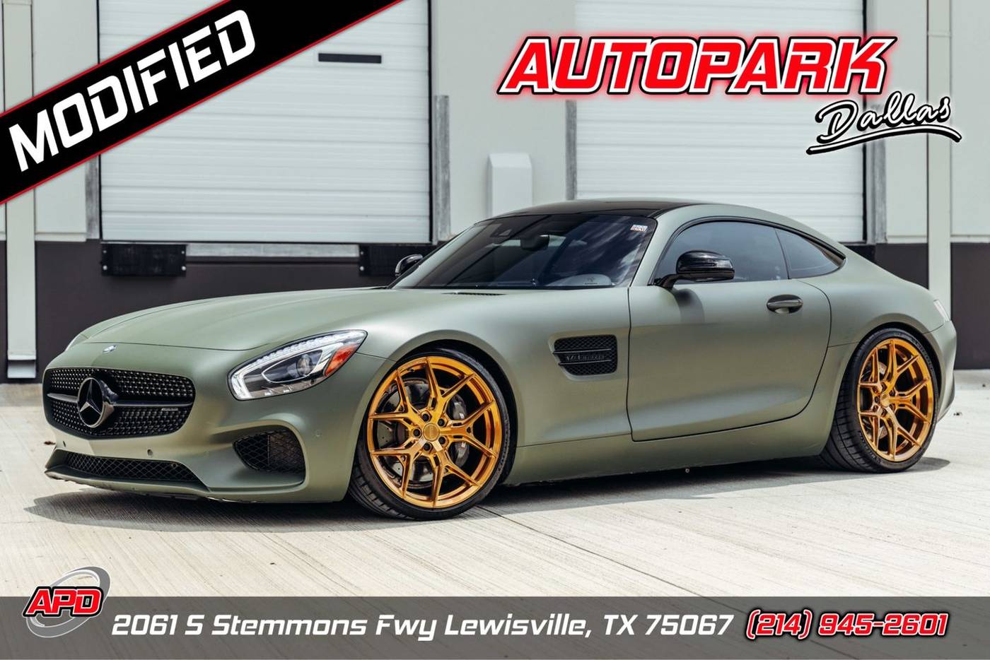 2017 Mercedes-Benz AMG GT Standard