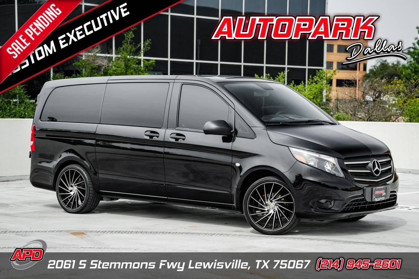 2018 Mercedes-Benz Metris Passenger Van Standard — Passenger Van — 16,325 mi — Lewisville, TX