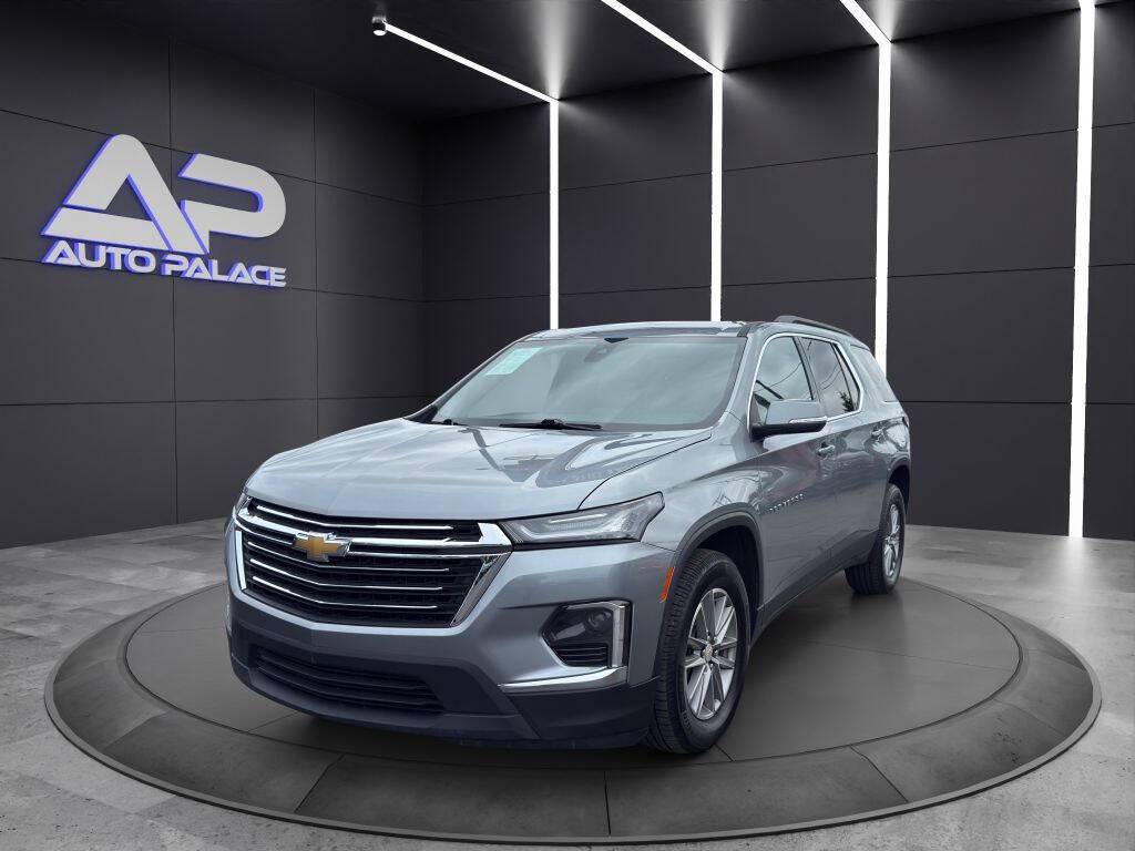 2023 Chevrolet Traverse LT Cloth — SUV — 71,599 mi — Columbus, OH