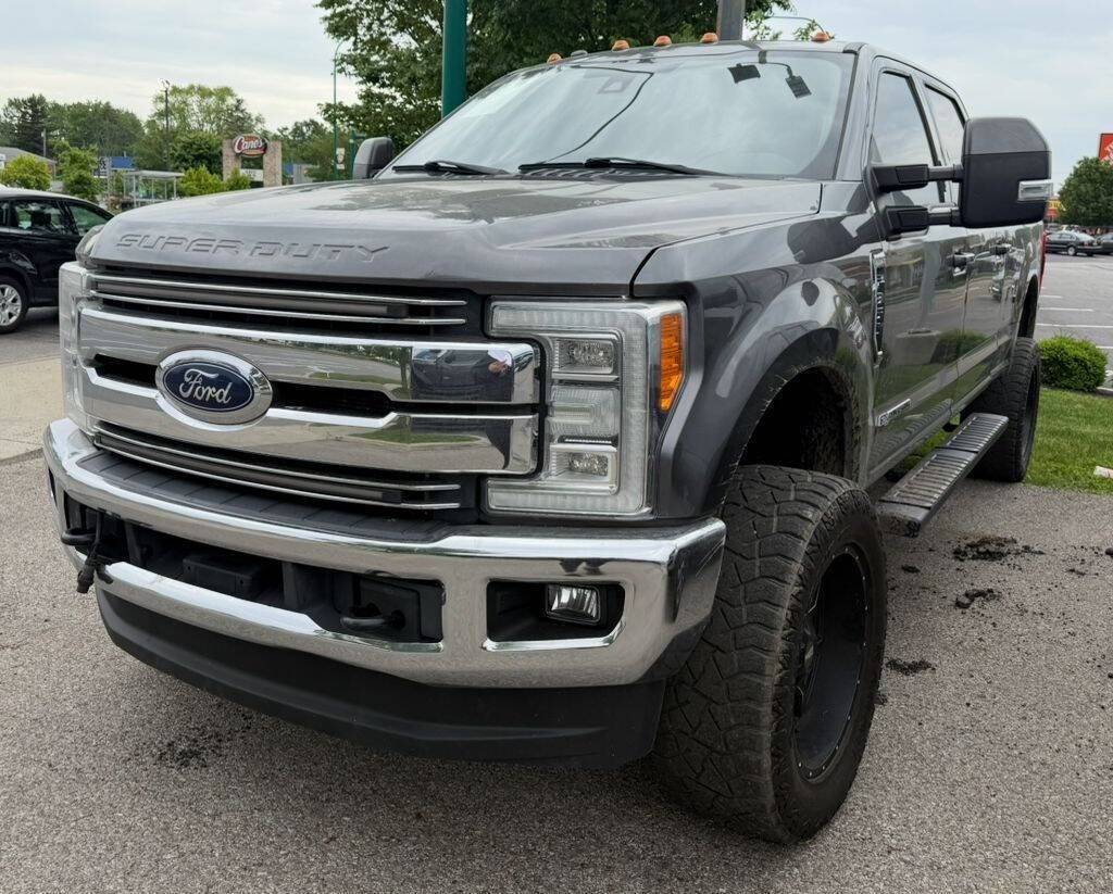 2017 Ford Super Duty F-350 Platinum — Pickup Truck — 89,434 mi — Columbus, OH