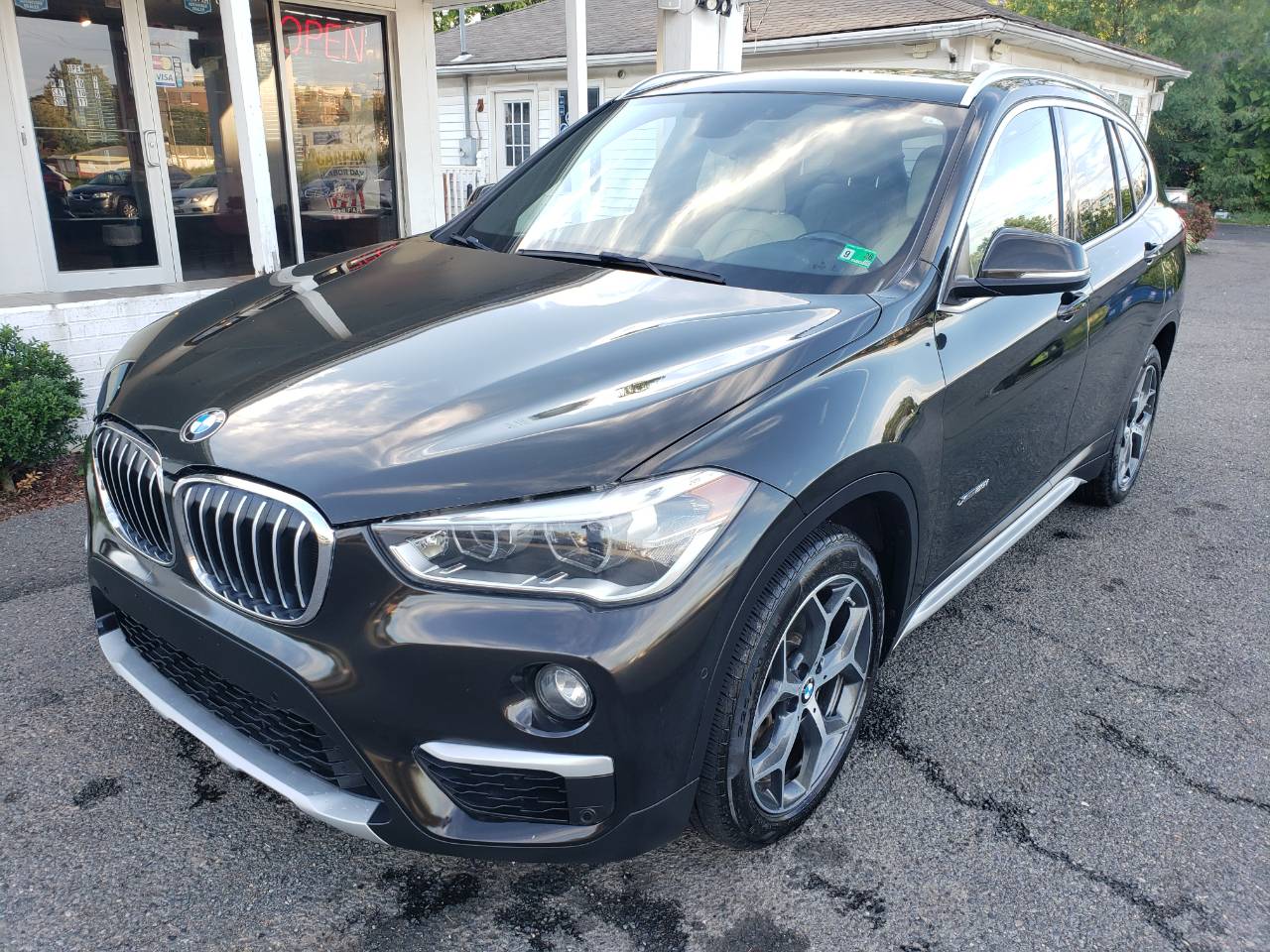 2017 BMW X1 28i — SUV — 106,878 mi — Fairfax, VA