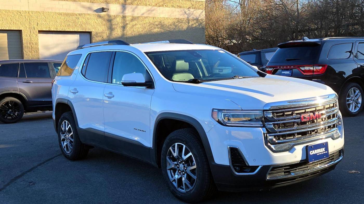 2023 GMC Acadia SLT — SUV — 52,350 mi — WARWICK, RI