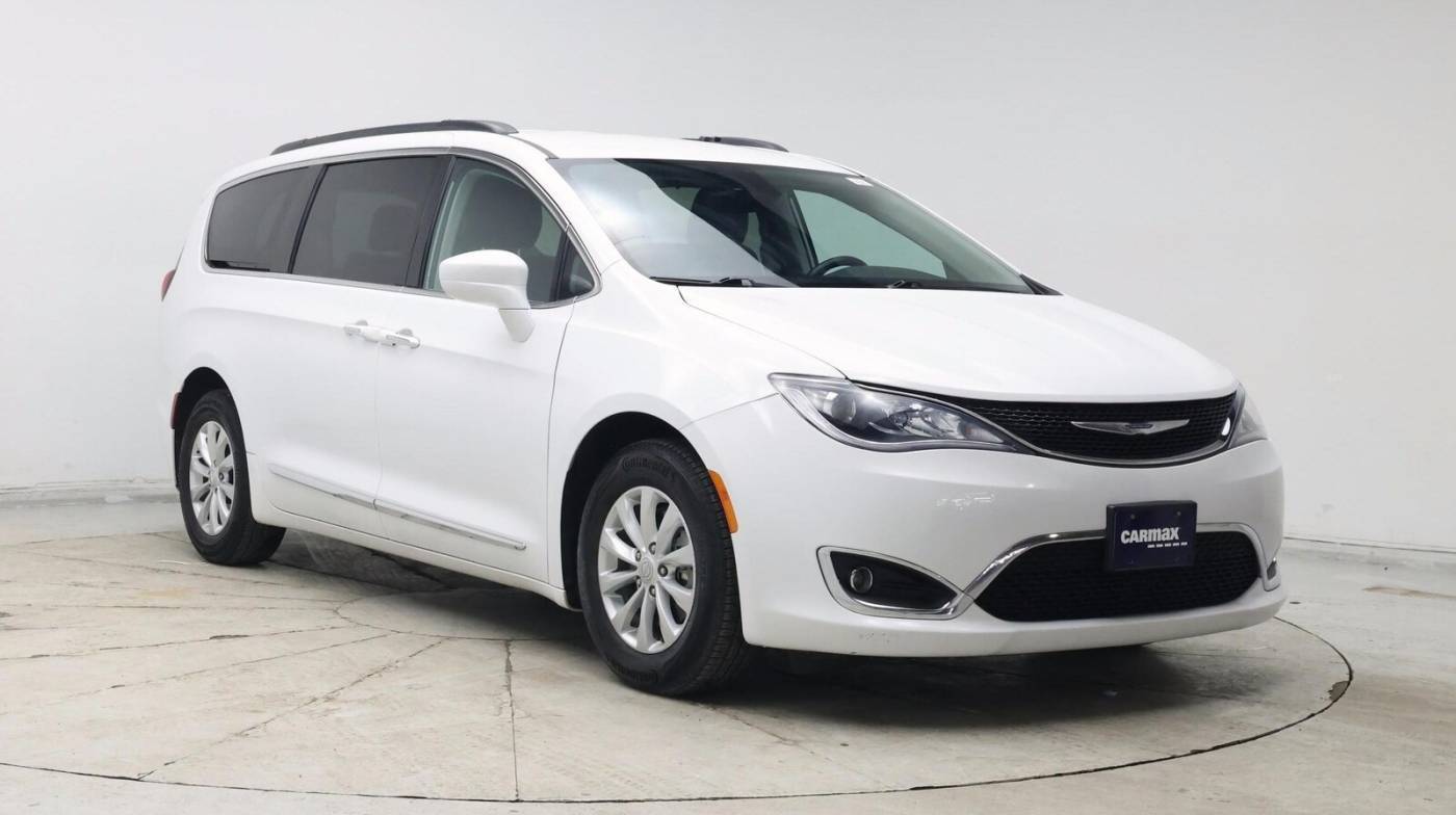 2017 Chrysler Pacifica Touring L — Minivan — 57,730 mi — Parker, CO