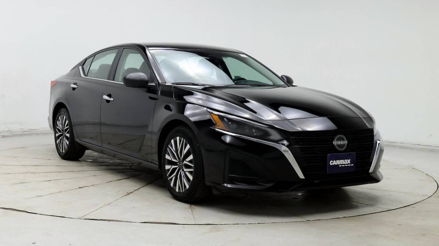 2024 Nissan Altima SV — Sedan — 15,985 mi — Parker, CO