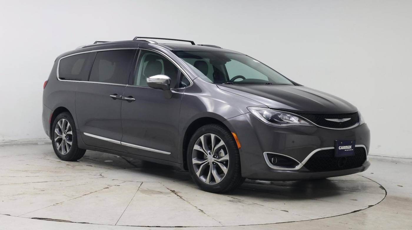 2017 Chrysler Pacifica Limited — Minivan — 59,533 mi — Parker, CO