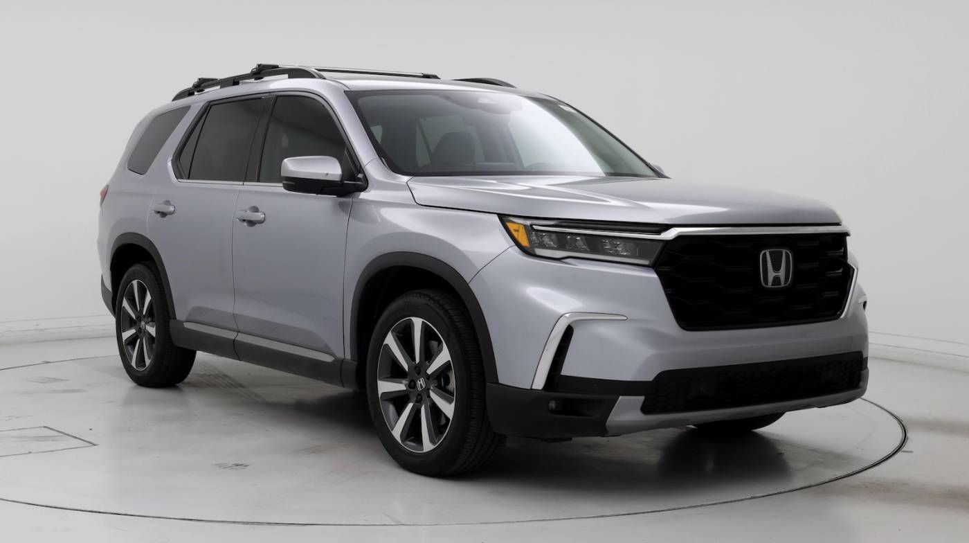 2023 Honda Pilot Touring — SUV — 31,313 mi — Loveland, CO