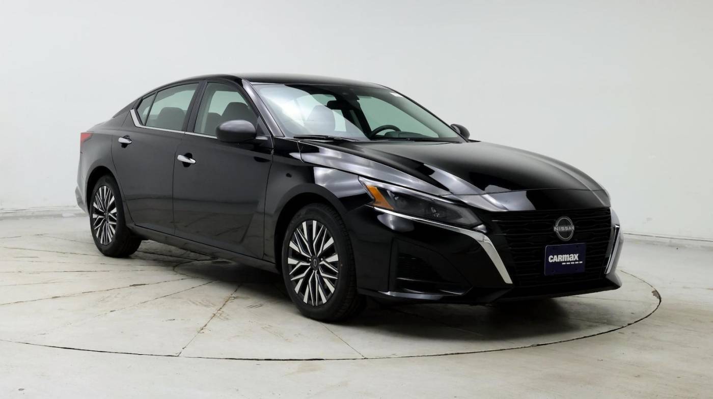 2024 Nissan Altima SV — Sedan — 18,767 mi — Loveland, CO