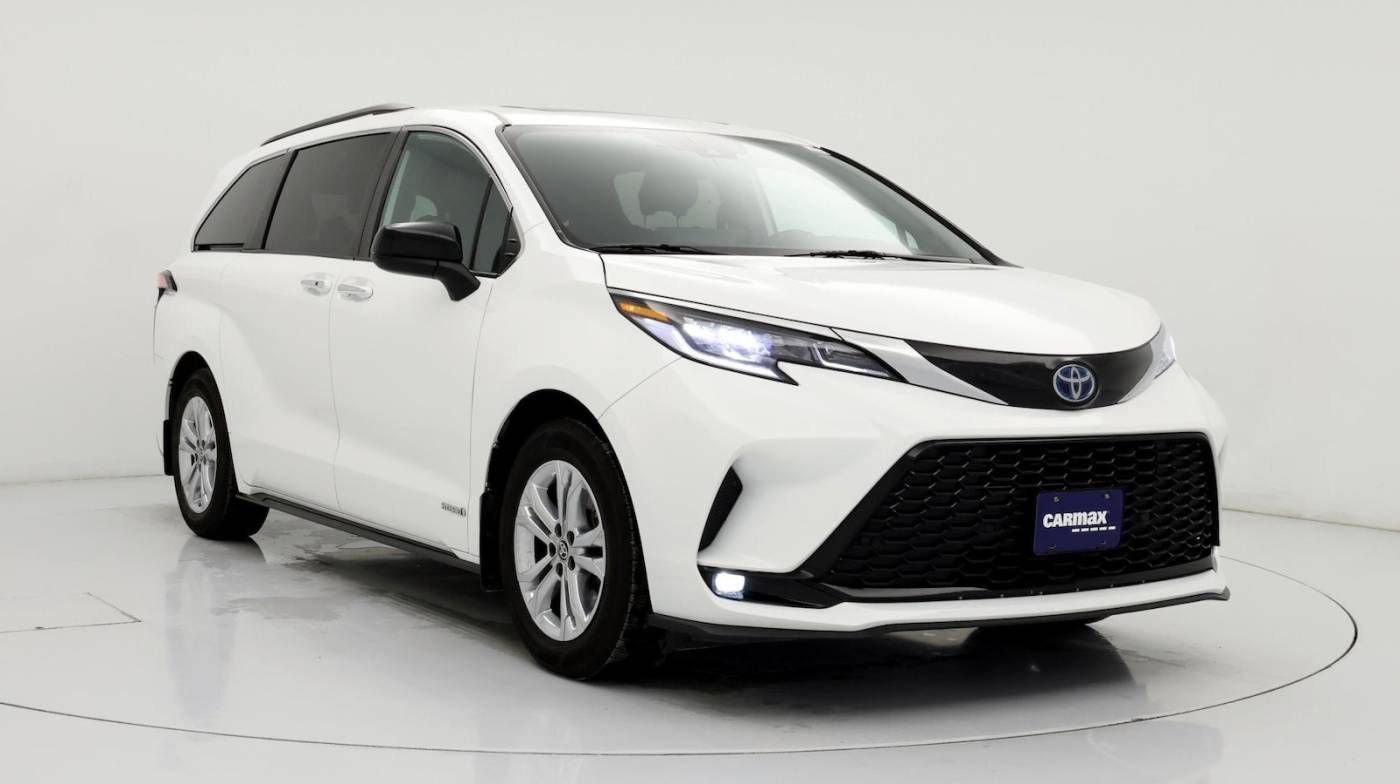 2021 Toyota Sienna XSE — Minivan — 38,893 mi — Loveland, CO