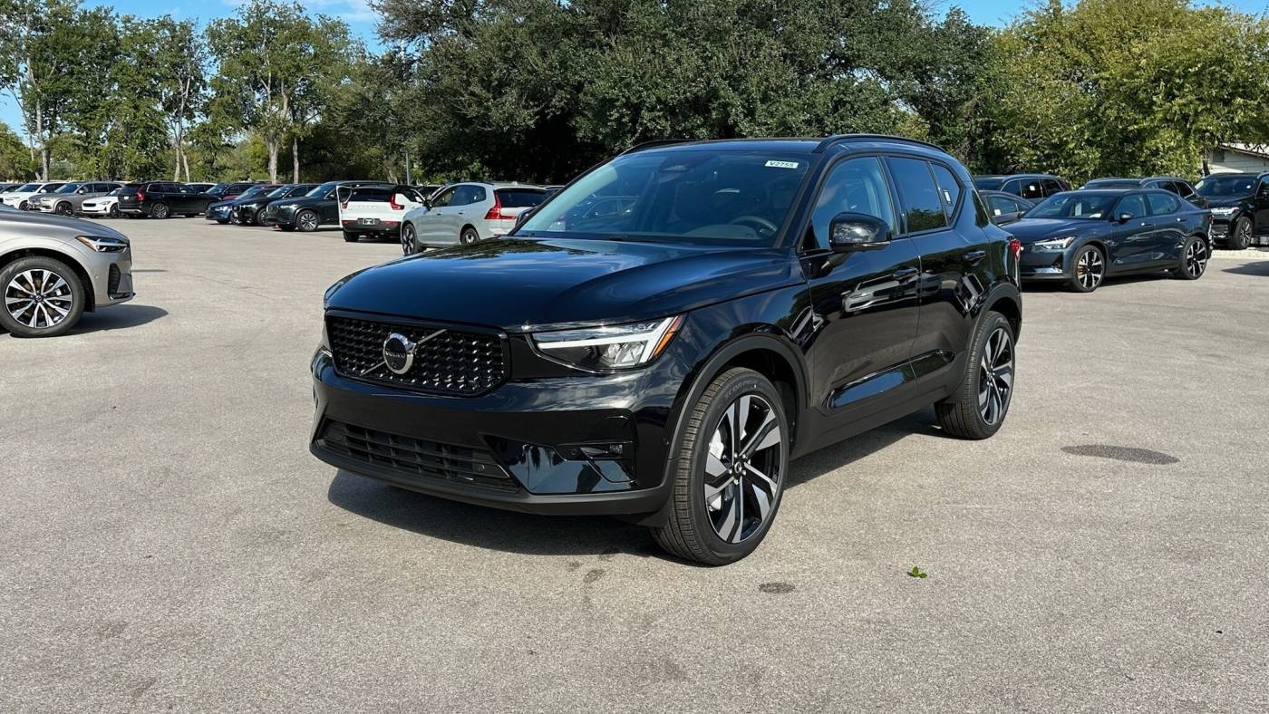 2024 Volvo XC40 Plus — SUV — 3,427 mi — Austin, TX