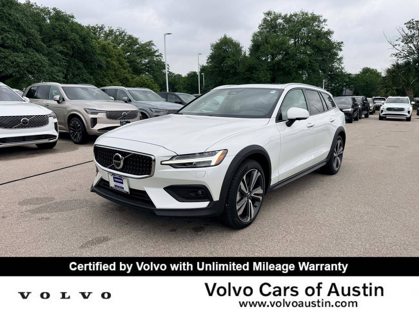 2025 Volvo V60 Cross Country Plus — Wagon — 9,462 mi — Austin, TX
