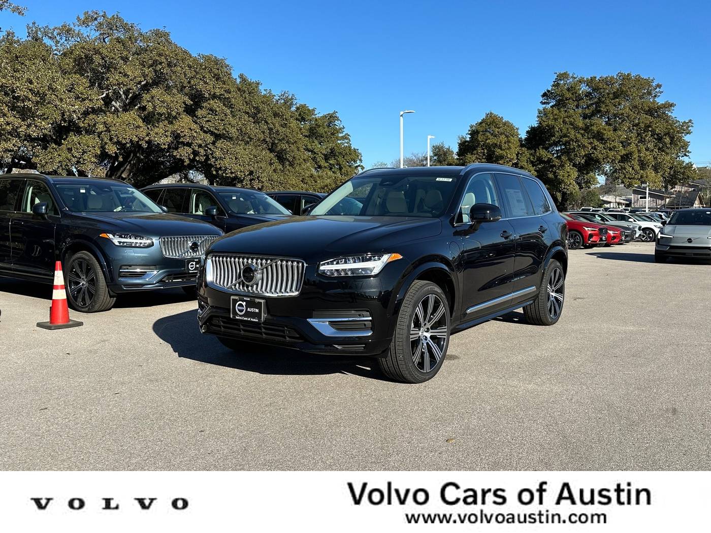2025 Volvo XC90 Plug-In Hybrid Plus — SUV — 4,516 mi — Austin, TX