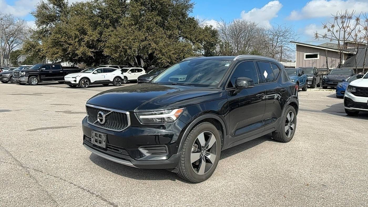 2019 Volvo XC40 Momentum — SUV — 85,654 mi — Austin, TX