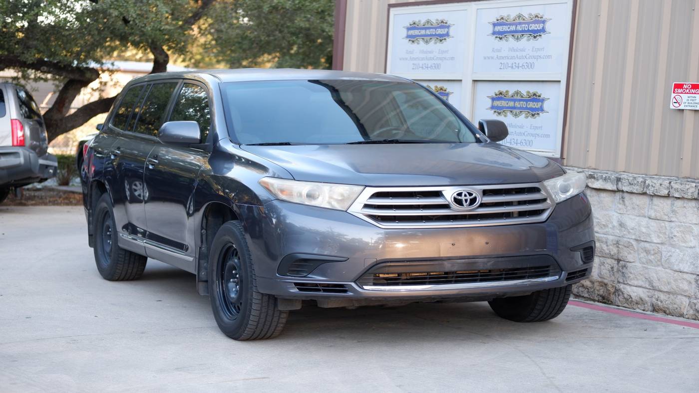 2013 Toyota Highlander Highlander V6 — SUV — 217,014 mi — San Antonio, TX