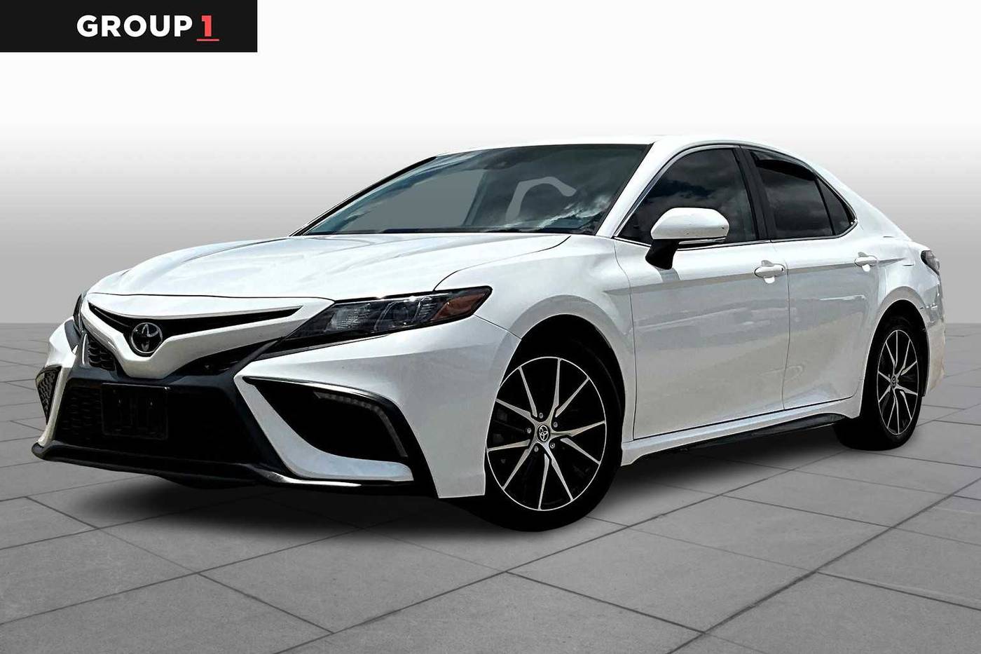 2022 Toyota Camry SE — Sedan — 52,810 mi — Richmond, TX