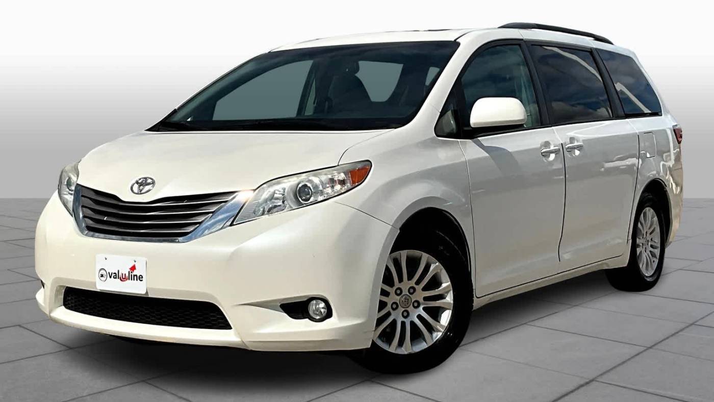 2017 Toyota Sienna XLE — Minivan — 137,155 mi — Richmond, TX