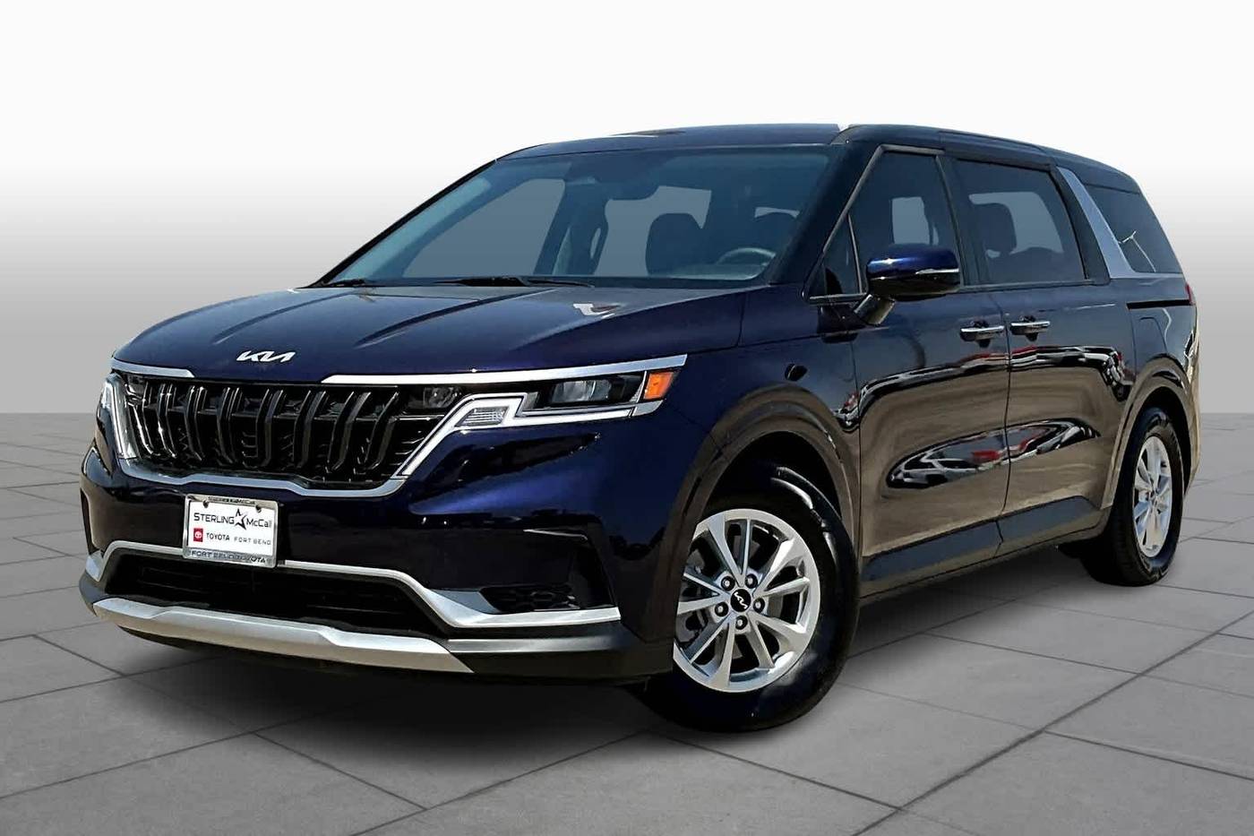 2024 Kia Carnival LXS — Minivan — 16,651 mi — Richmond, TX