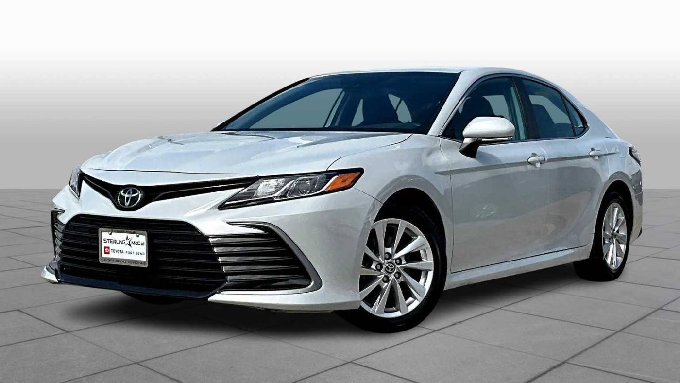 2023 Toyota Camry LE — Sedan — 37,965 mi — Richmond, TX