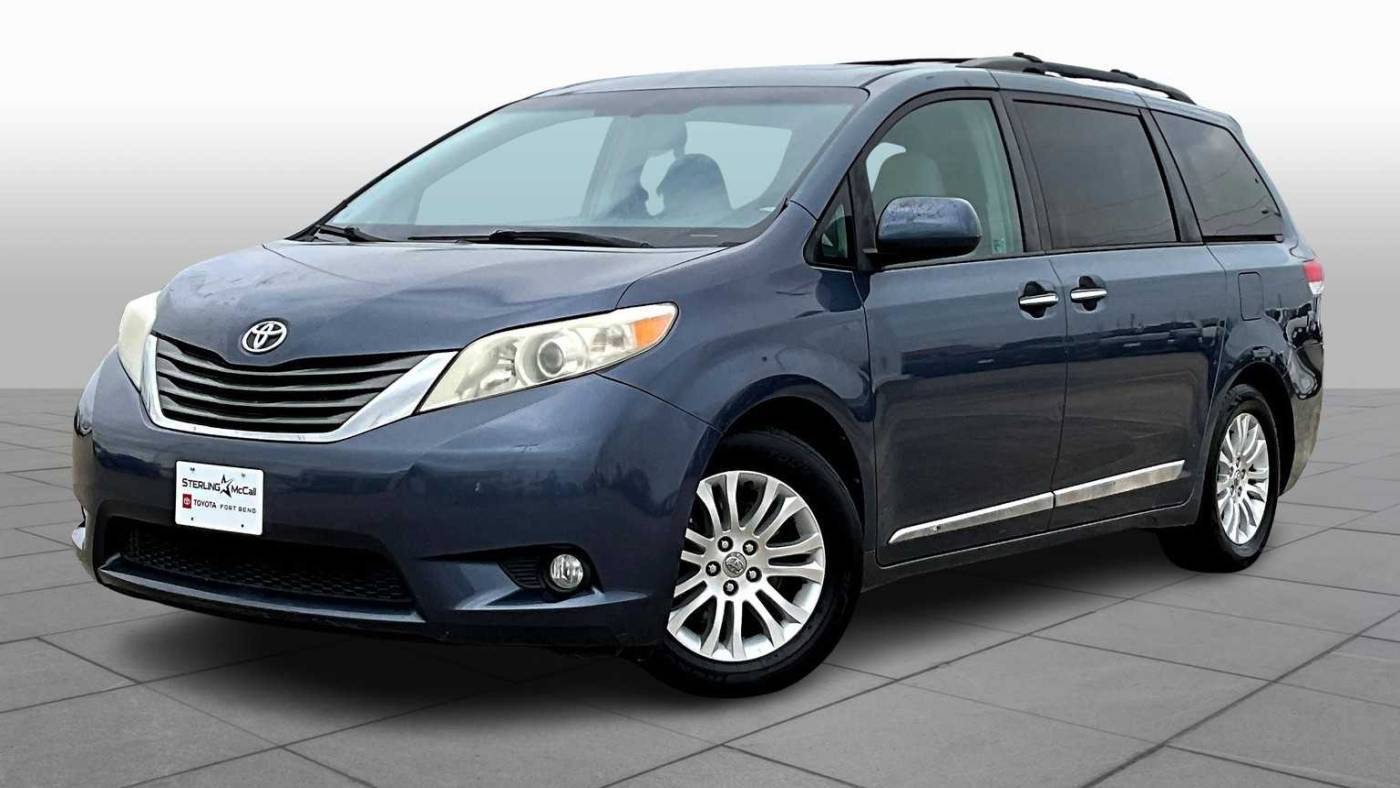 2014 Toyota Sienna XLE — Minivan — 122,243 mi — Richmond, TX
